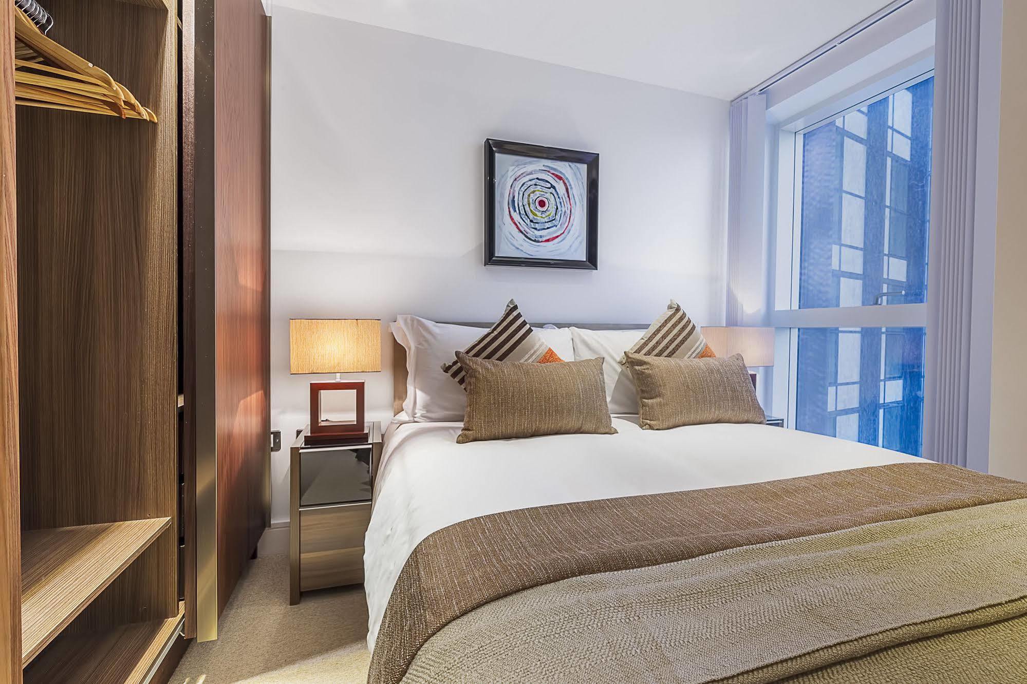 Lincoln Plaza Daire Londra Dış mekan fotoğraf