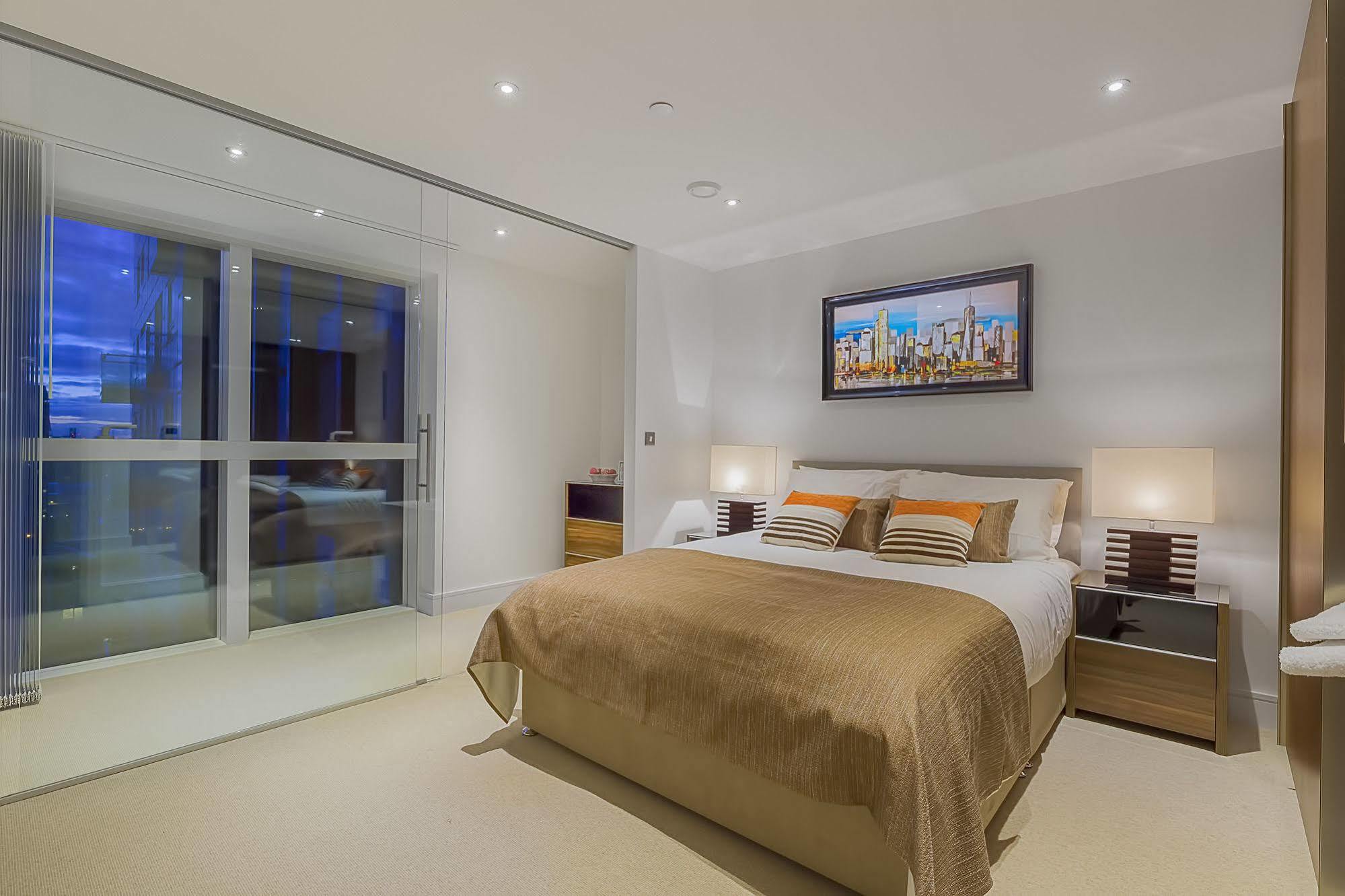 Lincoln Plaza Daire Londra Dış mekan fotoğraf